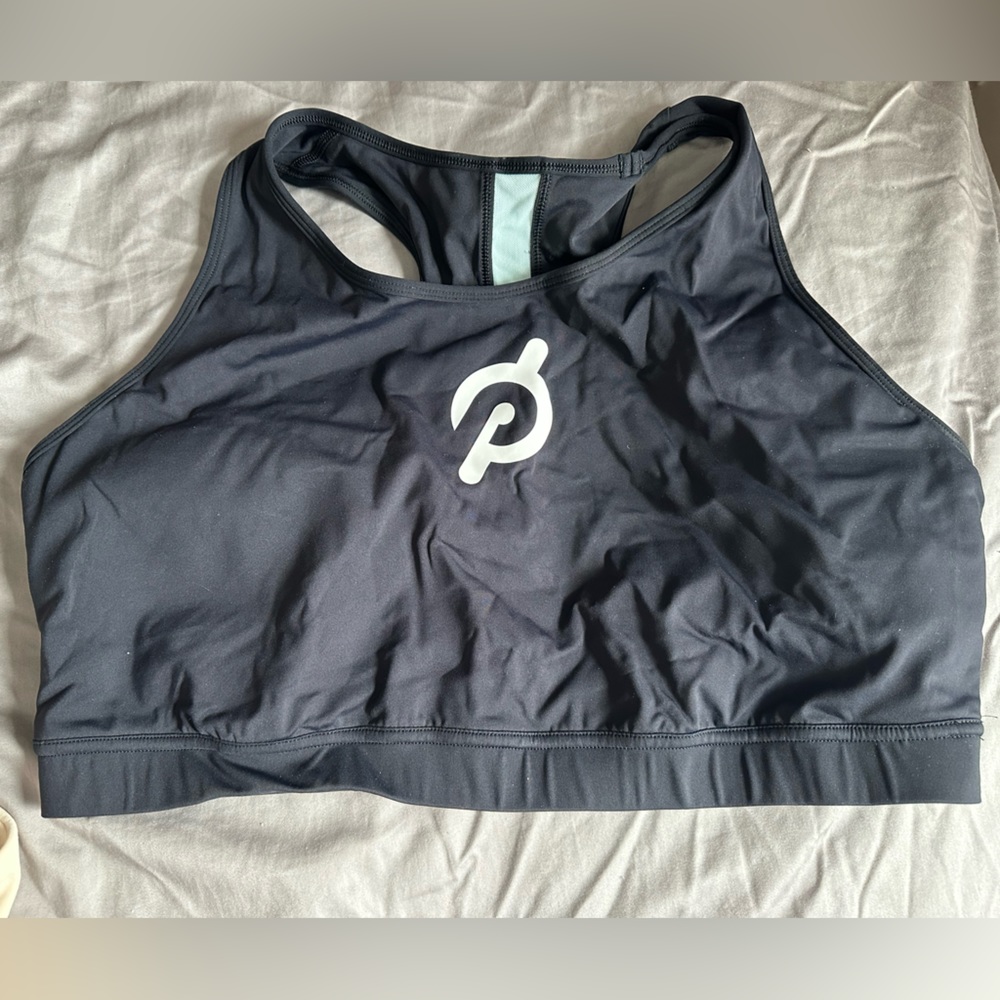 Plus size lightly used peloton sports bra